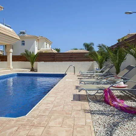“villa With Private Swimming Pool” Protaras 57 Villa
